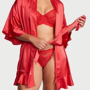 Victoria's Secret Red Satin Lingerie Set 32C/S 6 PAIRS Cheeky Panties Included!
